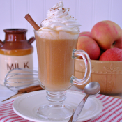 Biscoff Caramel Apple Cider. This doesn't just meet the expecations of a starbucks quality cider-- it exceeds them! Get your hands on a mug of this soon! #cider #apples #recipe