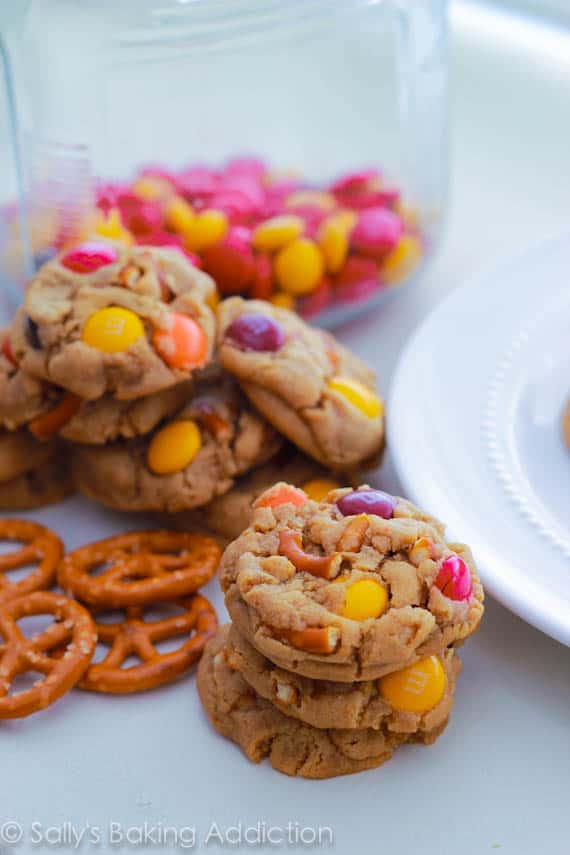 Mini-Peanut-Butter-Pretzel-MM-Cookies-6