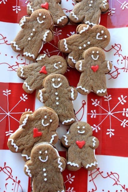 gingerbread men sandwich cookies 009