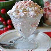Peppermint Cheesecake Rice Pudding | Seriously the easiest rice pudding you'll ever make! And it tastes like Christmas :) #pudding #peppermint #cheesecake