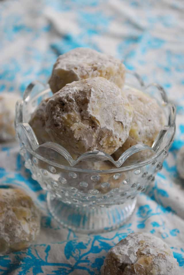 pecansnowballs