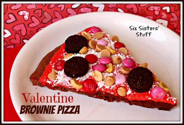 Valentine Brownie Pizza