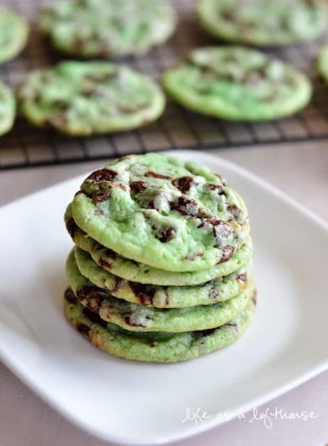 mint-chocolate-chip-cookies