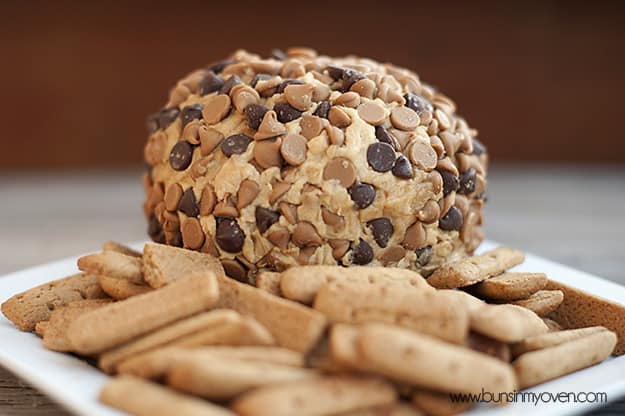 peanut-butter-cheese-ball