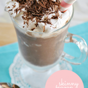 This is my favorite skinny recipe to date! It only takes 3 simple ingredients to whip up this delicious and SKINNY Frozen Hot Chocolate! | www.somethingswanky.com