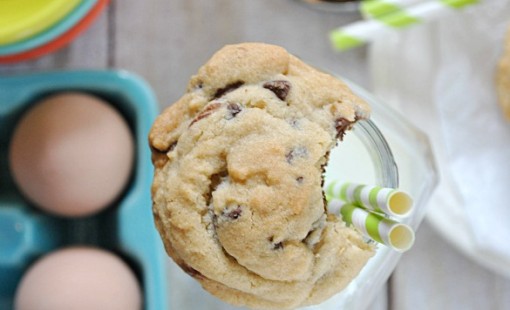 Classic Chocolate Chip Cookies are always a favorite! www.somethingswanky.com