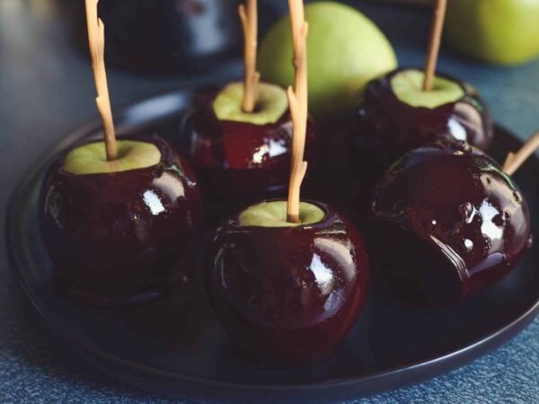 Black Candy Apples Recipe