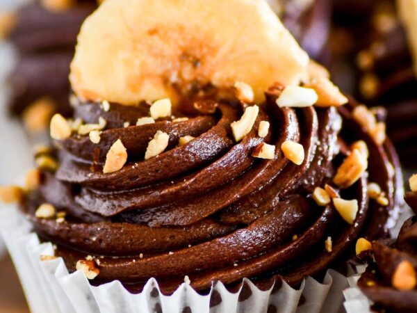 18 Dessert Recipes Men Love
