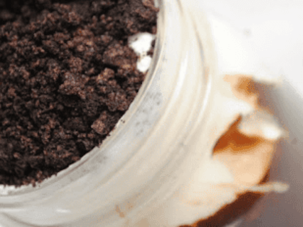 Cookies & Cream Pudding Mousse Sundaes in-a-jar Recipe