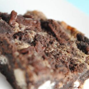 Fudge Mint Magic Cookie Bars