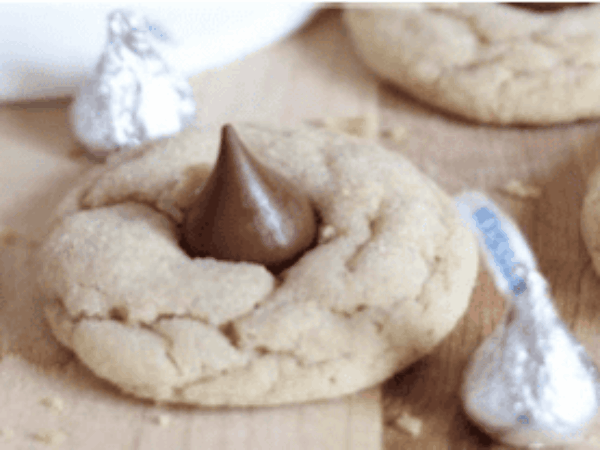 Peanut Butter Kiss Cookies from Chef-in-Training