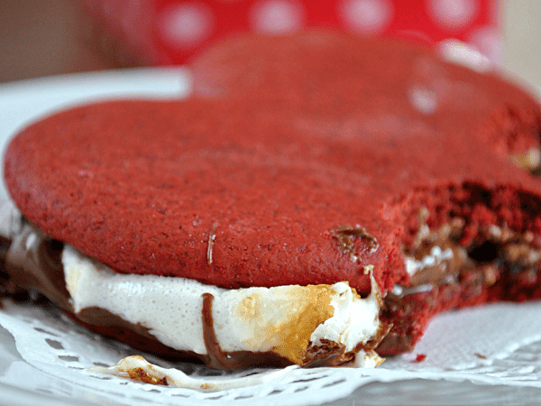 Red Velvet Nutella S’mores