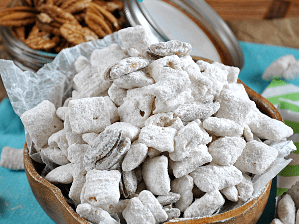 Cream Cheese & Carrot Cake Muddy Buddies Recipe