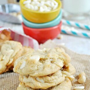 White Chocolate Macadamia Nut Cookies Recipe