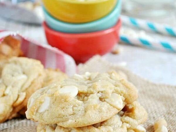 White Chocolate Macadamia Nut Cookies Recipe