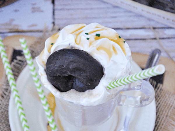 Coffee & Donuts Cake Shake {gameday traditions with  twist!} Recipe