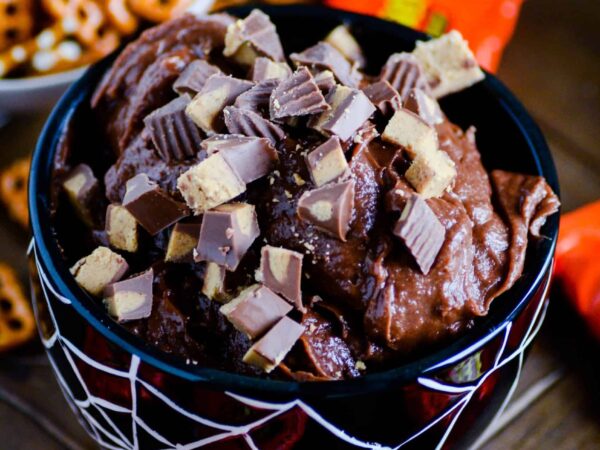 Peanut Butter Cup Brownie Batter Dip Recipe