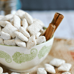 White Chocolate Cinnamon Muddy Buddies Recipe