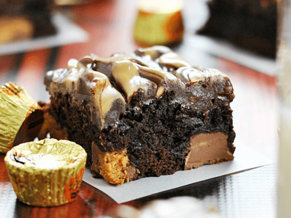 Peanut Butter Hot Fudge Reese’s Brownies Recipe