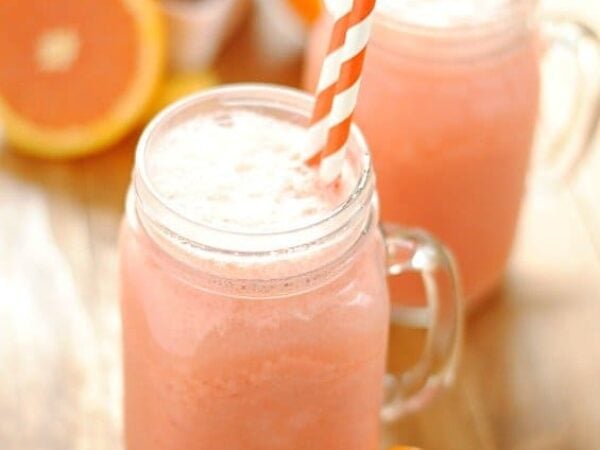 Strawberry Pineapple Shaker-Upper {non-alcoholic summer drink} Recipe