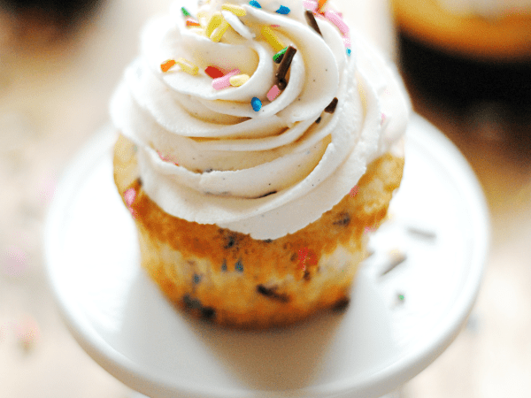 Homemade Funfetti Cupcakes & Frosting Recipe
