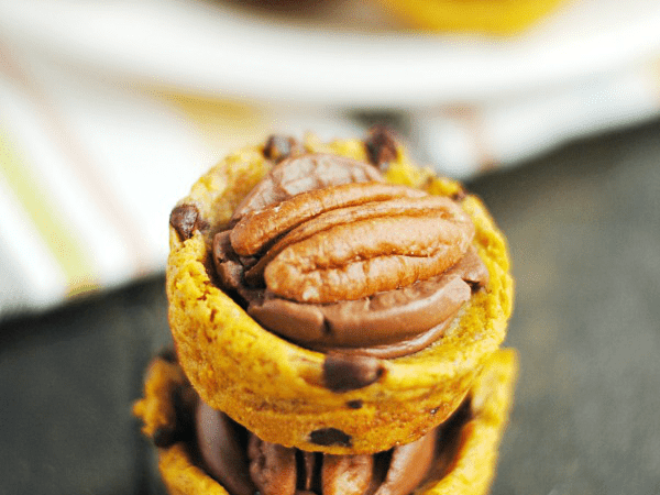 Turtle Pumpkin Cookie Cups