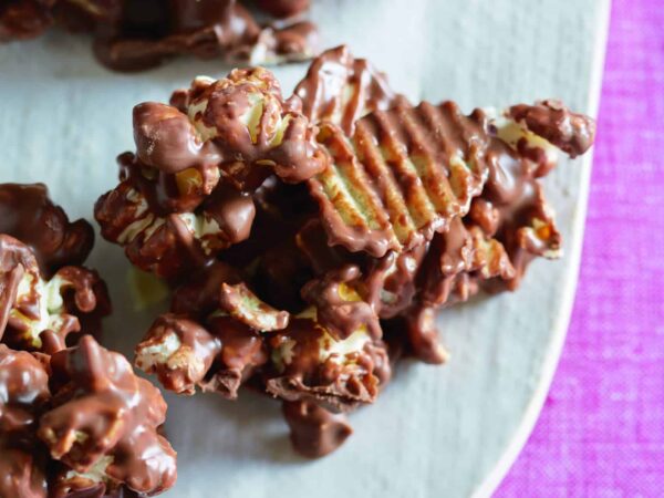Party Popcorn Saturday: Chocolate Covered Potato Chip Popcorn Recipe