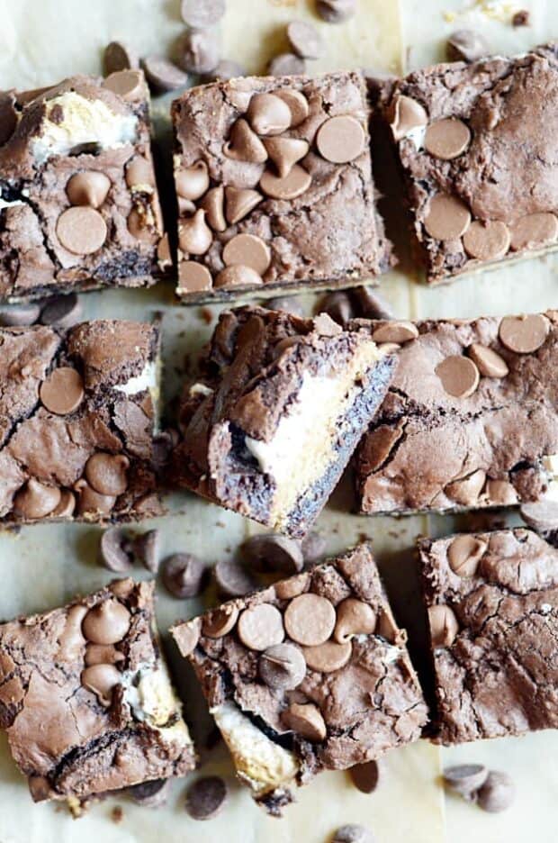 Chewy, fudgy brownie cookie bars with a marshmallow swirl, and graham cracker crust layer, and semi-sweet chocolate chips.