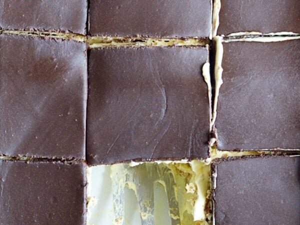 No Bake Eclair Cake Recipe