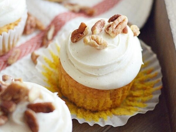 Pumpkin Cupcakes with Cream Cheese Frosting Recipe