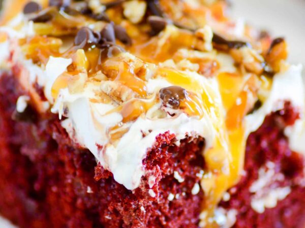 Red Velvet Turtle Poke Cake Recipe