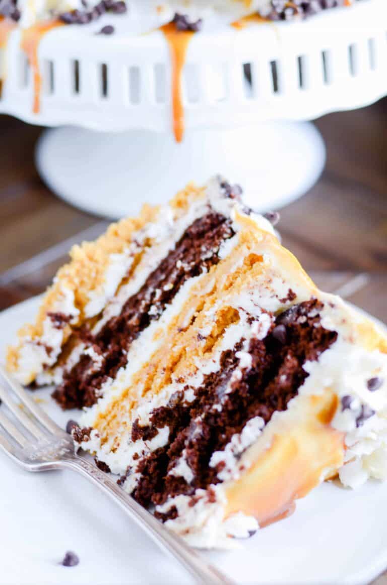 You have to try this cake made with layers of pumpkin cake