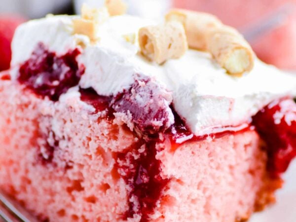 Strawberry Poke Cake Recipe