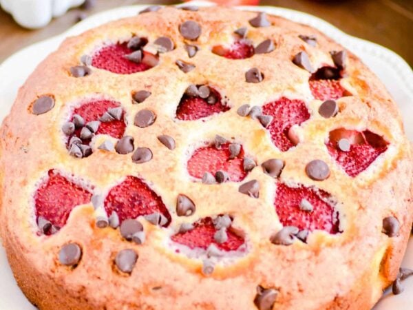 Strawberry Chocolate Chip Cake Recipe