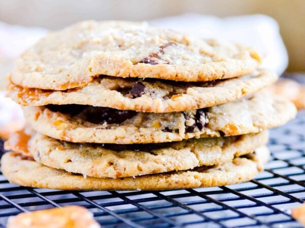 Panera Copycat: Kitchen Sink Cookies Recipe