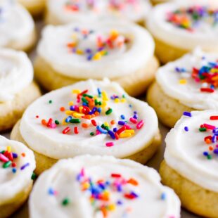 Lofthouse Sugar Cookies Copycat Recipe