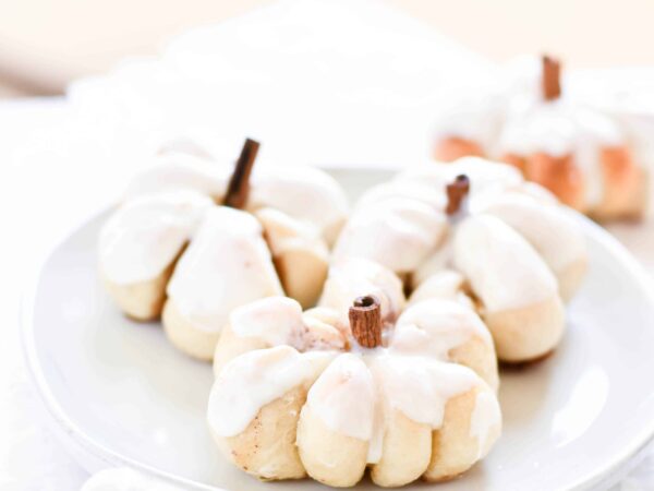 Easy Cinnamon Roll Pumpkins Recipe
