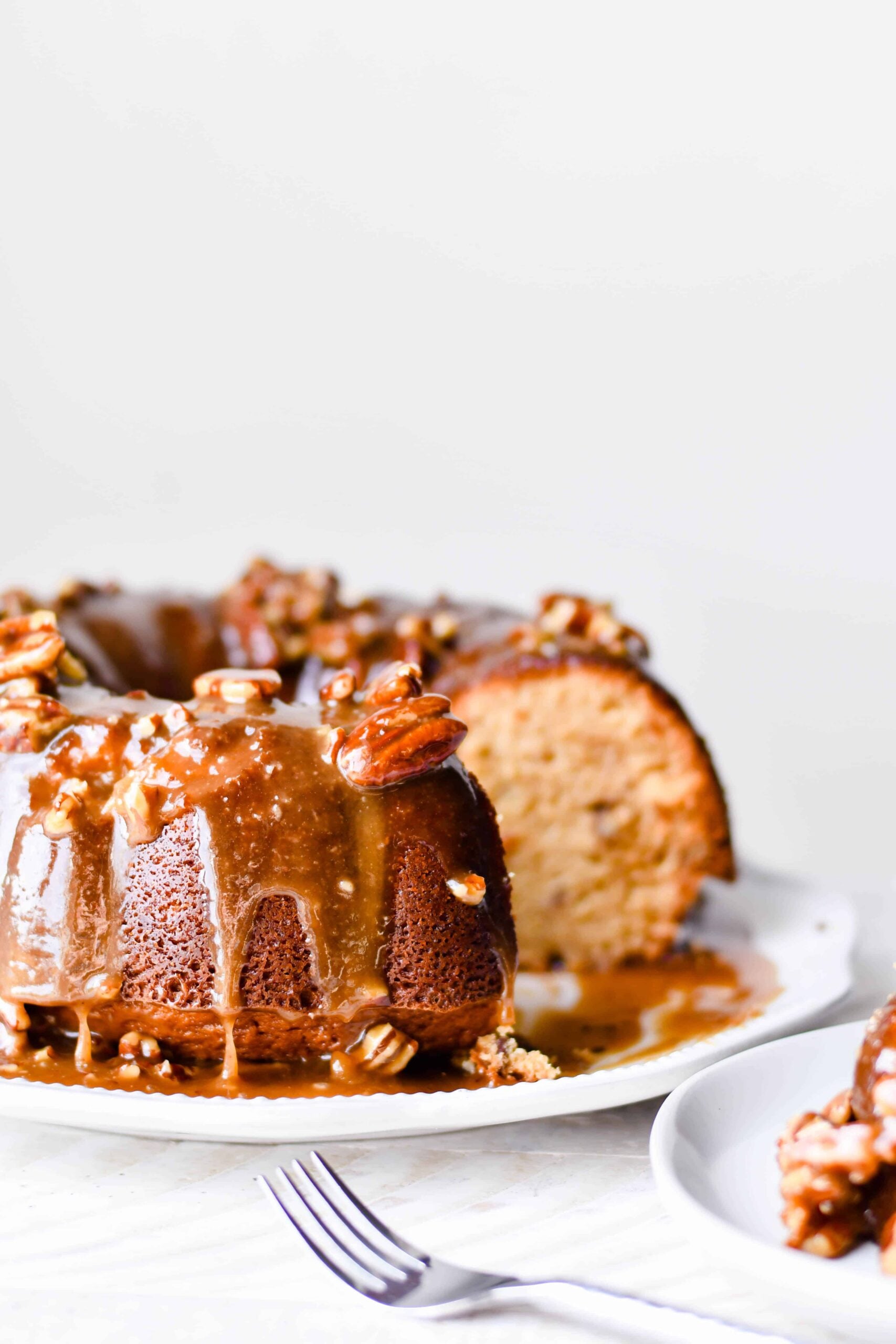 Southern Pecan Praline Cake Recipe Something Swanky