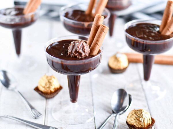 Easy Chocolate Pots de Creme Recipe