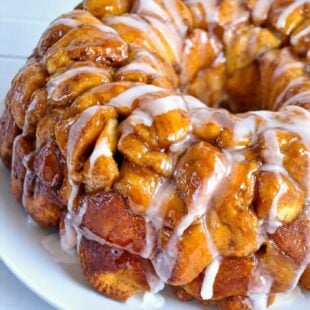 Cinnamon Roll Monkey Bread Easy Recipe