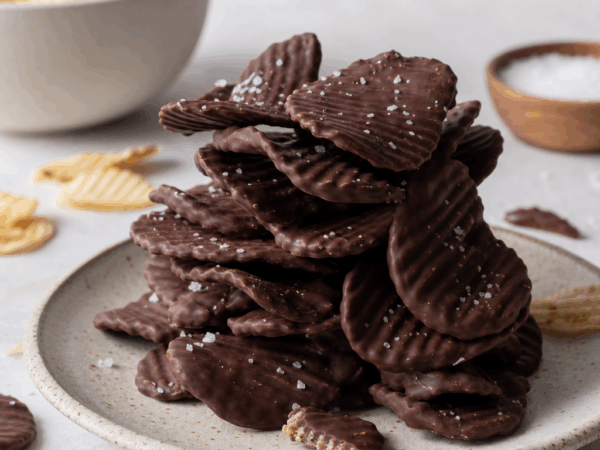 Chocolate Potato Chip Recipes: Easy Covered Clusters