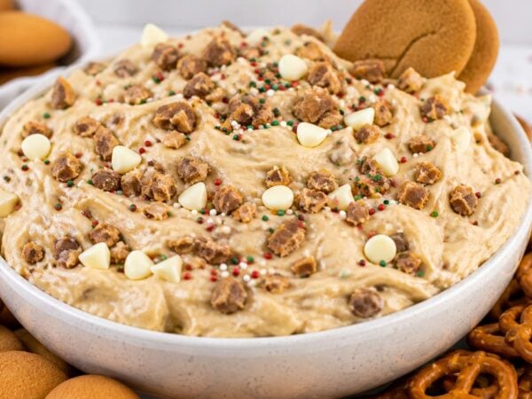 White Chocolate Toffee Doodle Cookie Dough Dip Recipe