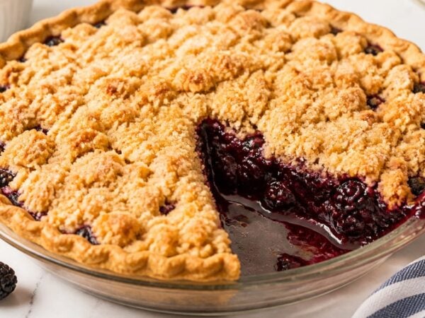 Blackberry Crumb Pie Recipe with Easy Crumble Topping