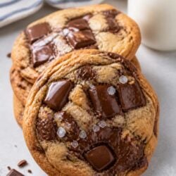 Chewy, fudgy, and loaded with dark AND milk chocolate chunks — this double chunk chocolate cookie recipe is about to steal your heart! 🍪