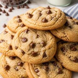 Try Hershey's chocolate chip cookie recipe for crispy edges, gooey centers & buttery flavor. So easy, so dreamy — you HAVE to make these! 🍪