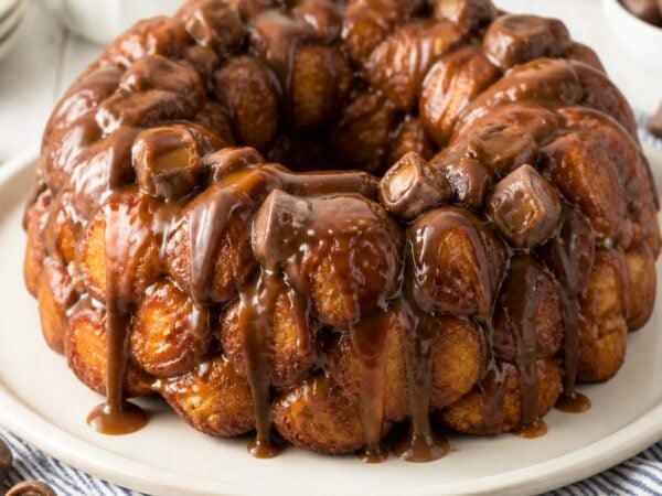 Rolo Monkey Bread: Easy Stuffed Pull-Apart Recipe