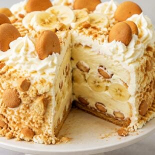 Banana Pudding Cake Recipe: Easy, Moist Cake to Make
