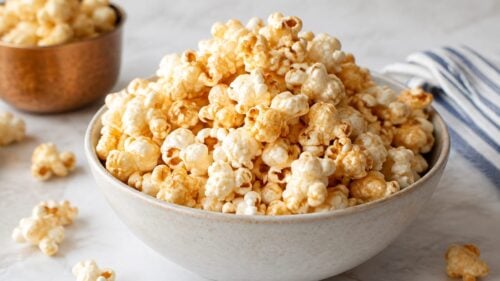 My favorite kettle corn recipe ever! So sweet, crunchy, and SO much better than store-bought. You guys have to make this ASAP! 🍿