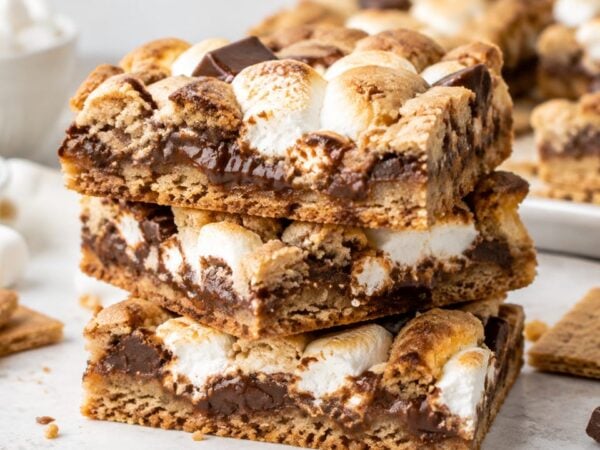 S’mores Cookie Bars Recipe – Best Easy Smores Bars Ever